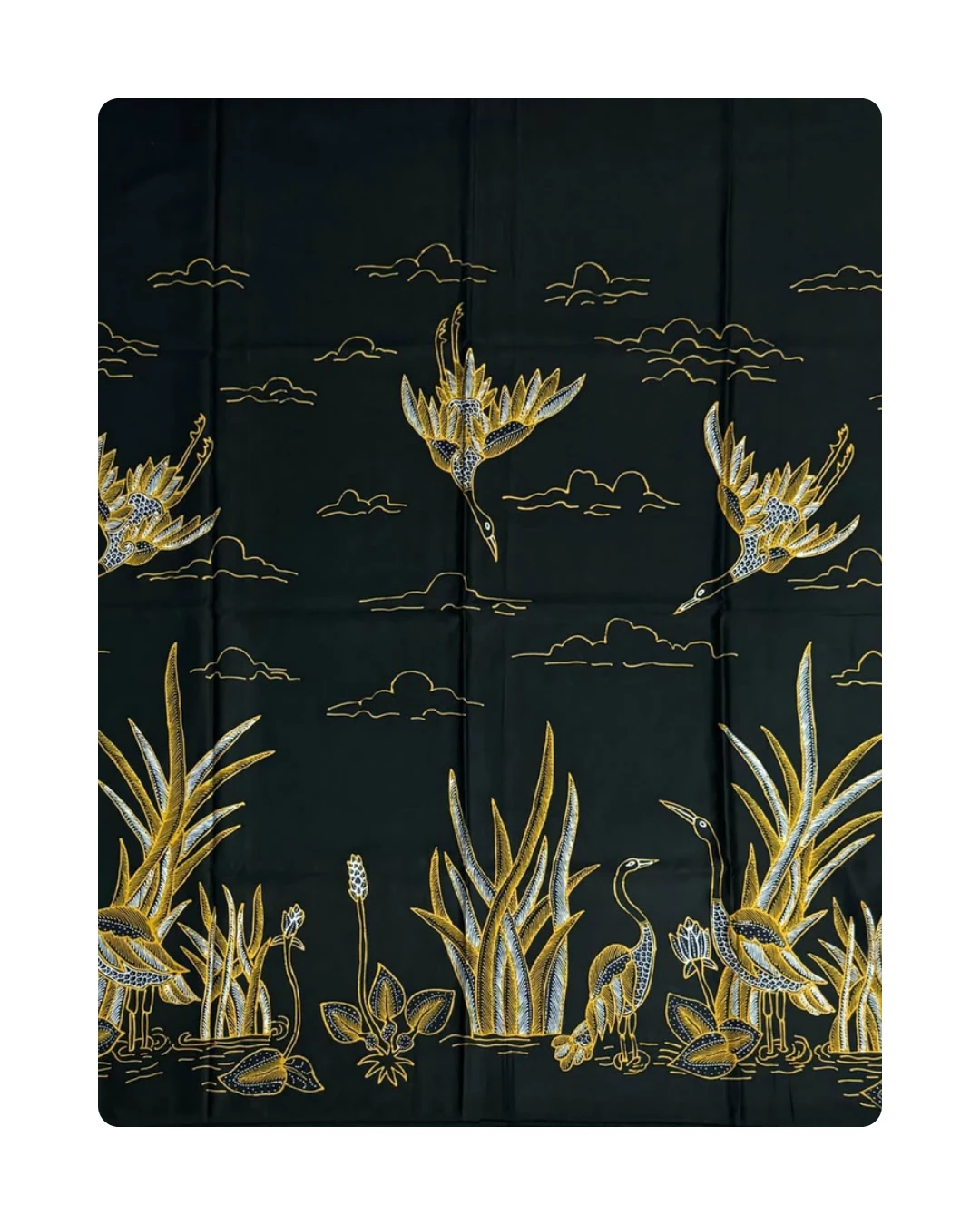 Kain batik motif bangau dan teratai